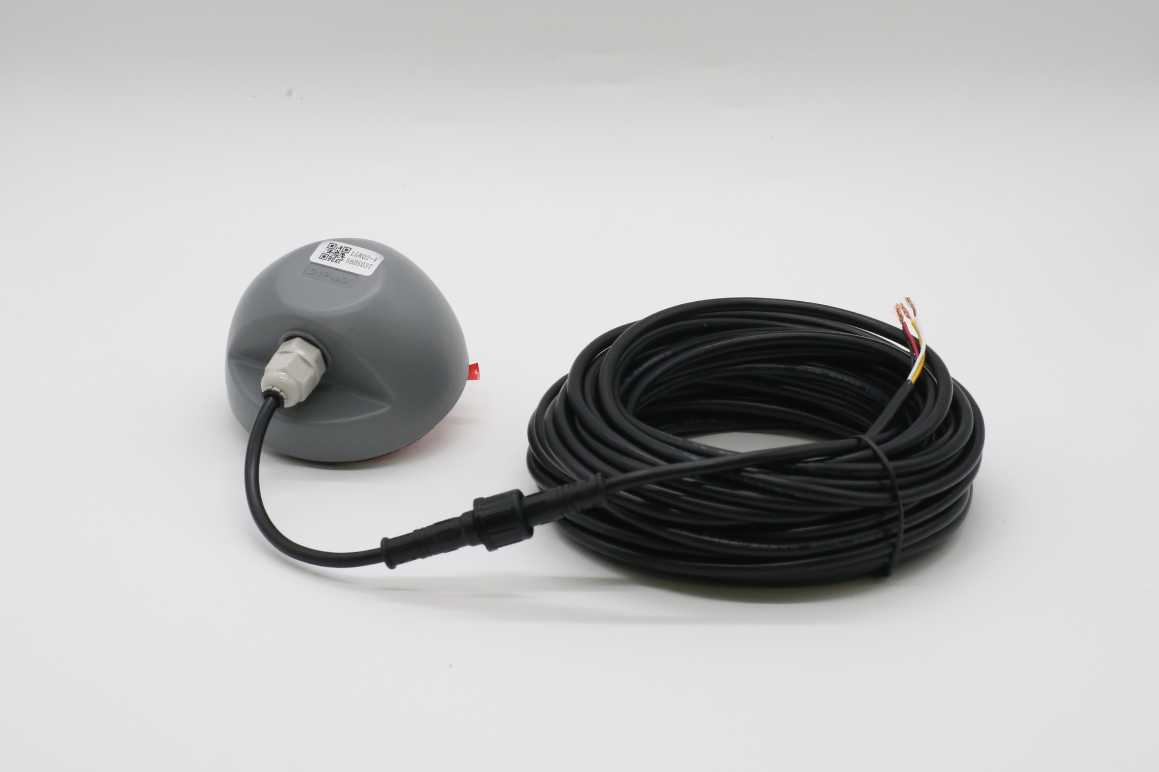 プラ系タンク向け非侵入超音波距離センサー